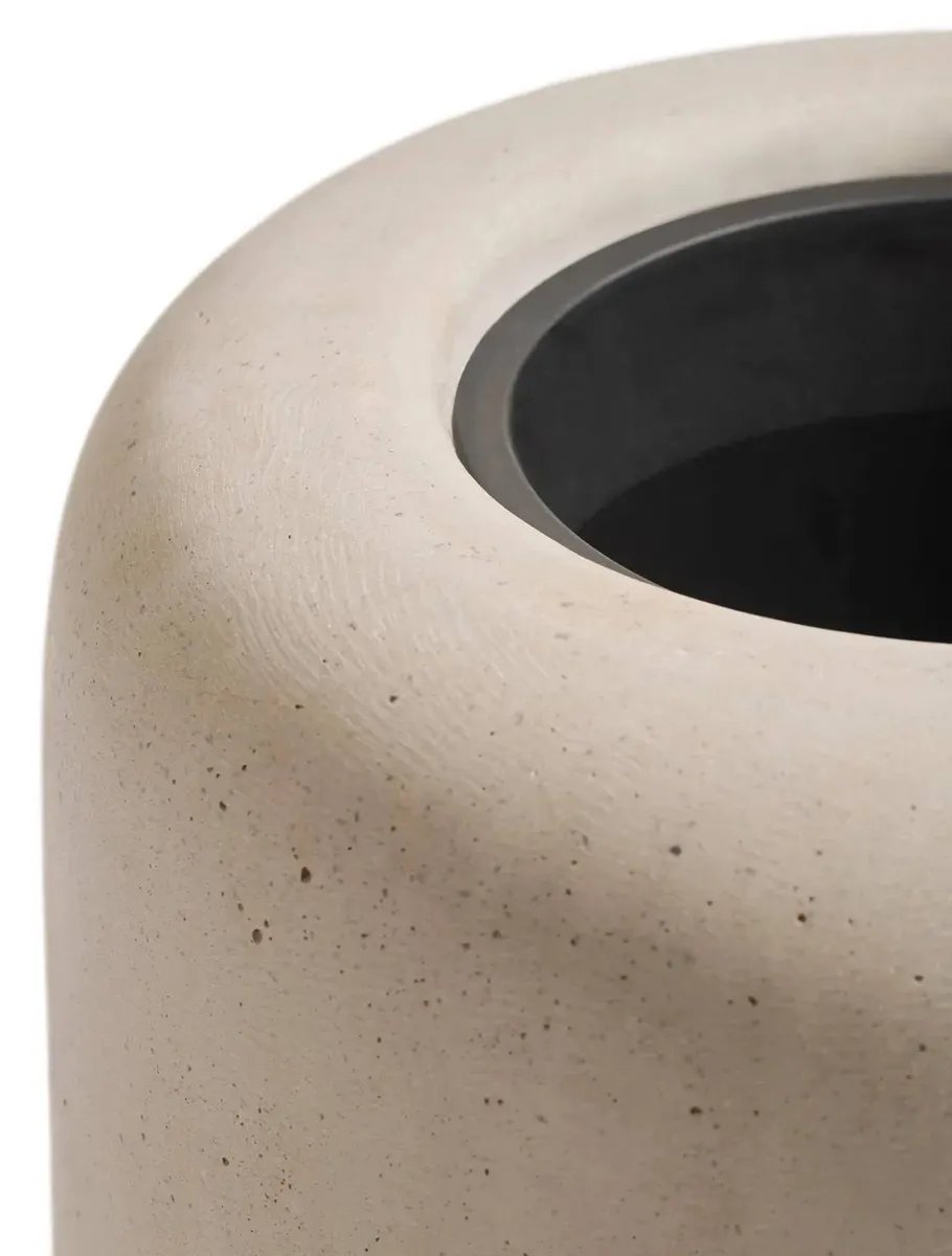 Кашпо TREEZ Effectory Beton Bionic Ton Белый песок H-75 см в интернет-магазине Decoram.ru Фото